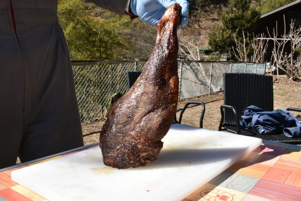 3時間じっくり燻製されたシカ肉